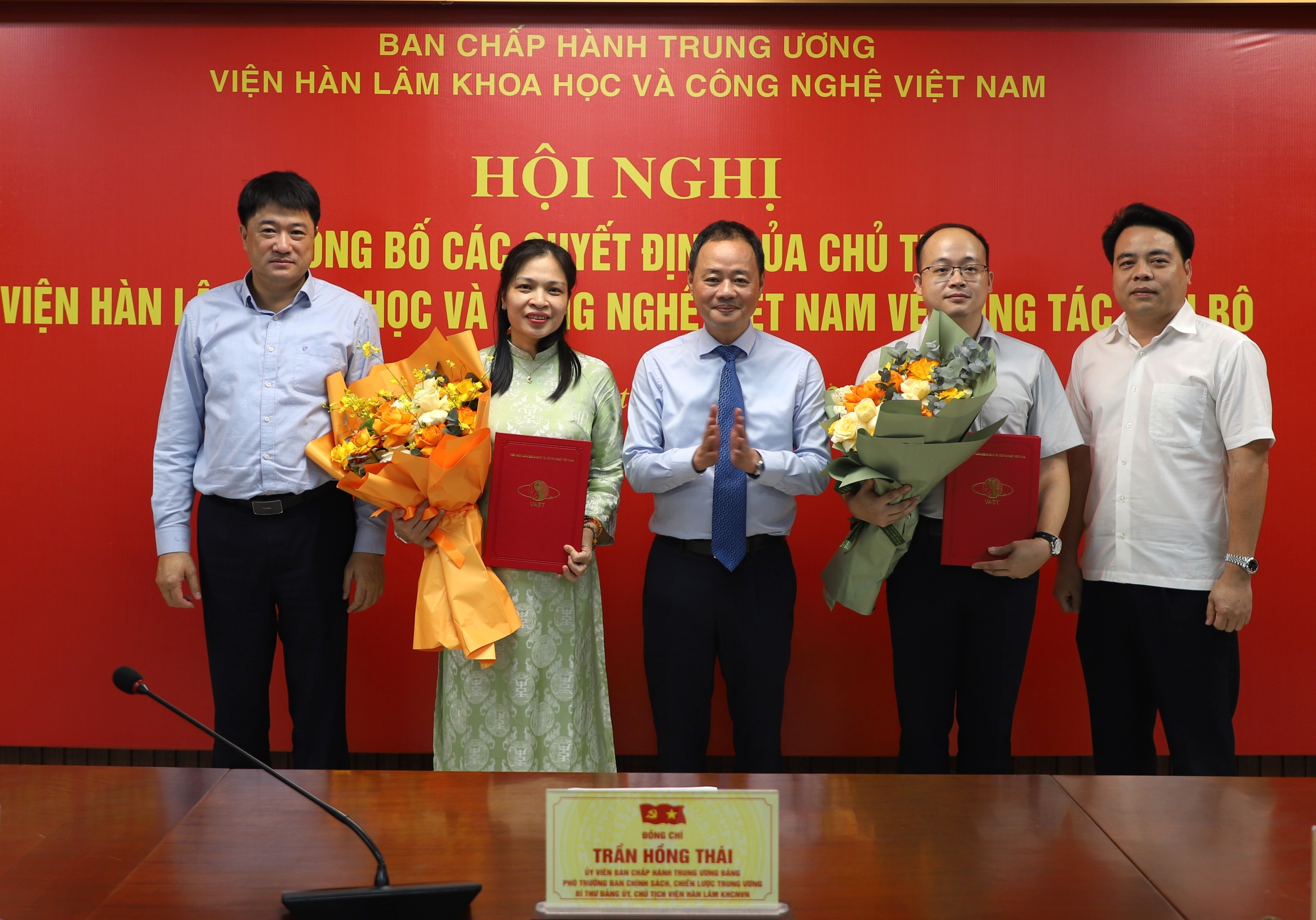 Hội nghị công bố Quyết định của Chủ tịch Viện Hàn lâm Khoa học và Công nghệ Việt Nam về công tác cán bộ