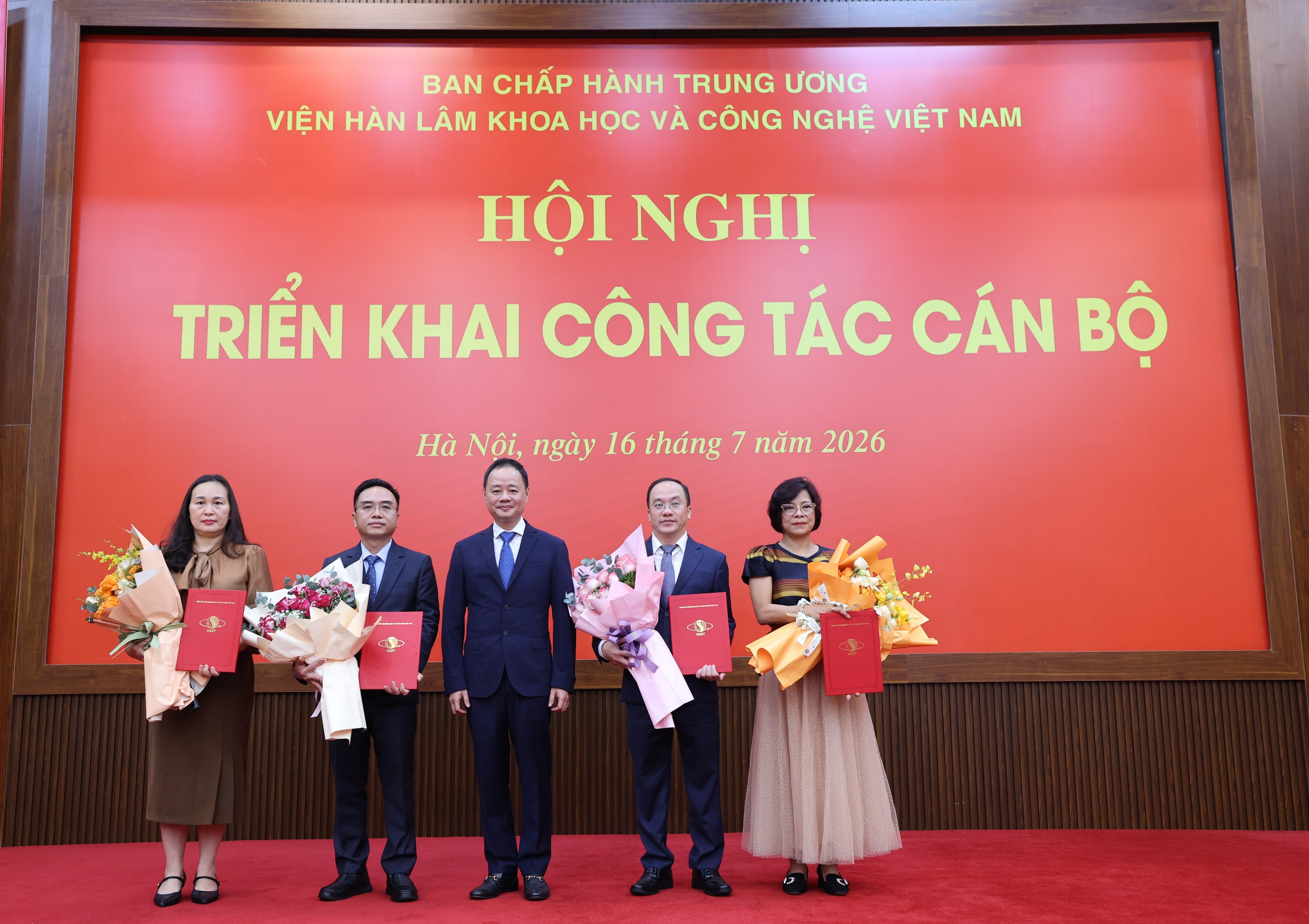 Hội nghị triển khai công tác cán bộ tại Viện Hàn lâm Khoa học và Công nghệ Việt Nam